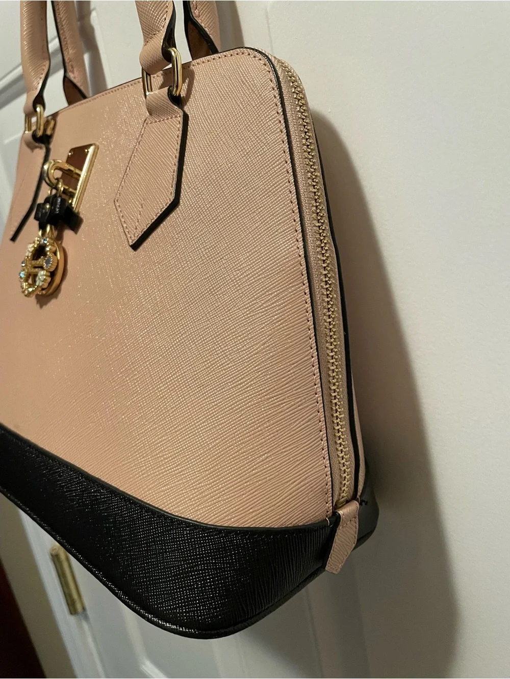 Samantha Thavasa stylish structured